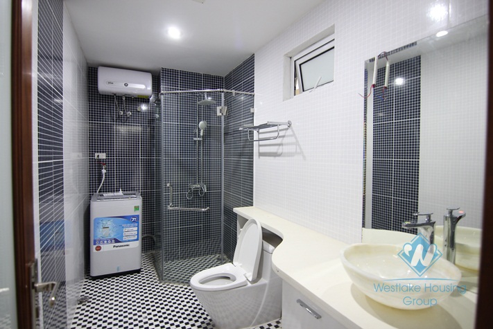 One bedroom apartment to rent in Tay Ho, gym room available